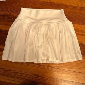 White alo grandslam skirt
